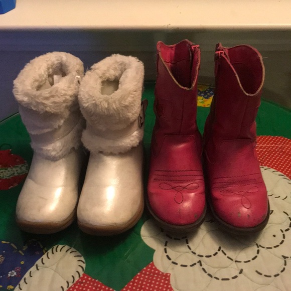 OshKosh B'gosh Other - Two pair of boots